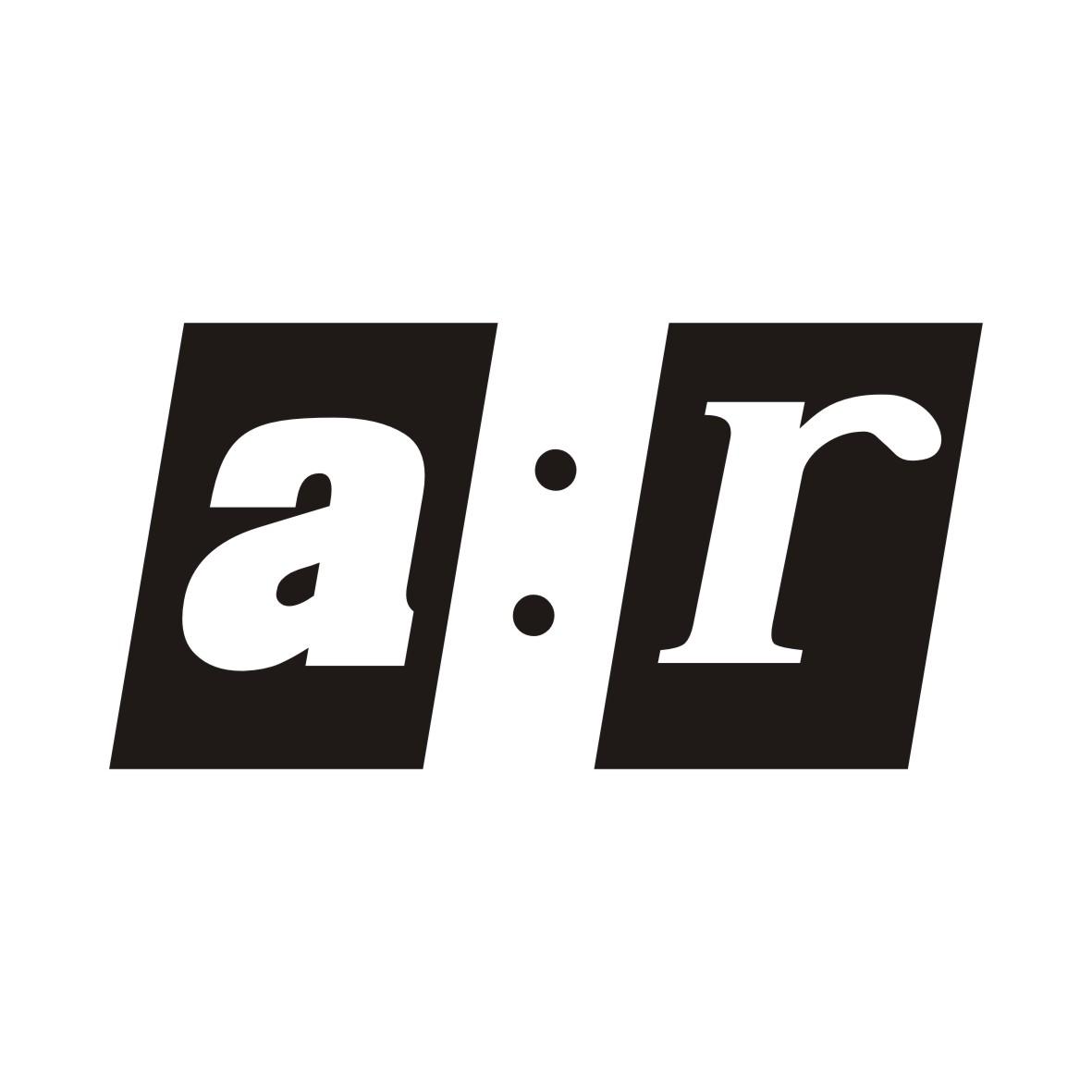 A：R